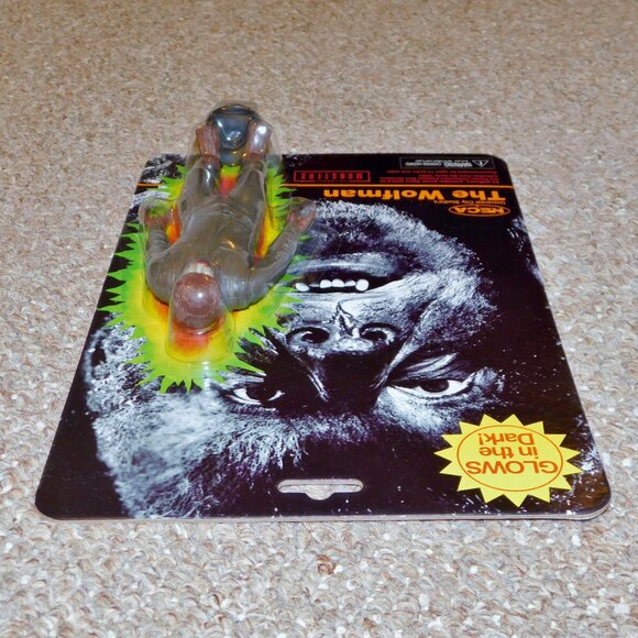2022 NECA Glow in the Dark 7" Universal Monsters Wolfman Figure MOC Brand New - Picture 8 of 8